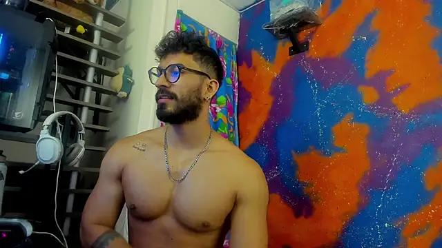 leondevereda online show from December 17, 2025, 1:32 am