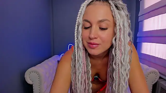 rock n roxy online show from March 8, 2025, 5:07 am