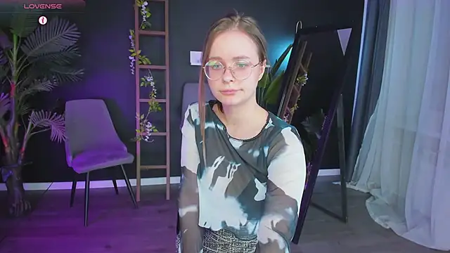 Snapshot of CassieCool chatting on February 26, 2025, 3:03 am CassieCool online show from February 26, 2025, 3:03 am