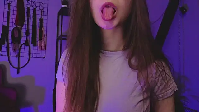 Snapshot of CassieCool chatting on October 19, 2025, 12:19 pm CassieCool online show from October 19, 2025, 12:19 pm