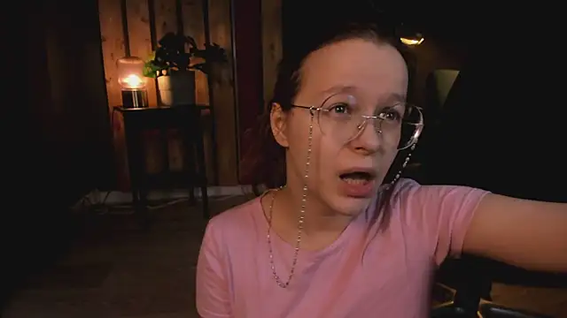 Snapshot of CassieCool chatting on November 19, 2025, 12:38 pm CassieCool online show from November 19, 2025, 12:38 pm