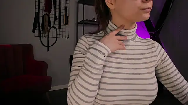 Snapshot of CassieCool chatting on September 16, 2025, 8:43 pm CassieCool online show from September 16, 2025, 8:43 pm