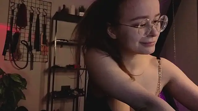 Snapshot of CassieCool chatting on November 20, 2025, 1:01 pm CassieCool online show from November 20, 2025, 1:01 pm