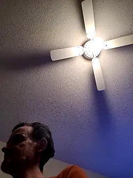 big8dall online show from April 12, 2026, 2:04 am