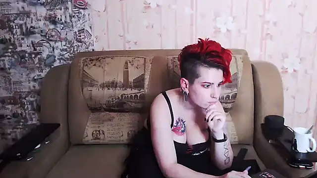 Miya Wey  online show from October 20, 2025, 6:52 pm