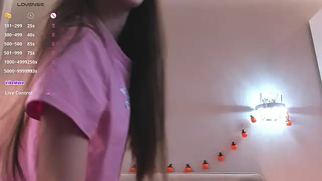 PetraBawden online show from November 17, 2025, 9:13 am