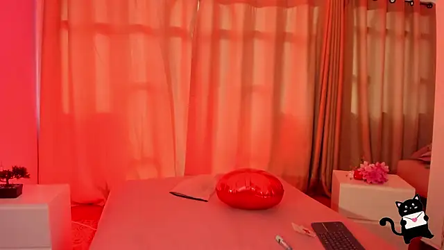 Snapshot of ZoeHarris chatting on February 14, 2026, 8:20 pm ZoeHarris online show from February 14, 2026, 8:20 pm