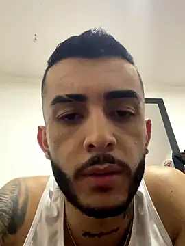 Marcelo ruiz  online show from November 2, 2025, 10:04 pm