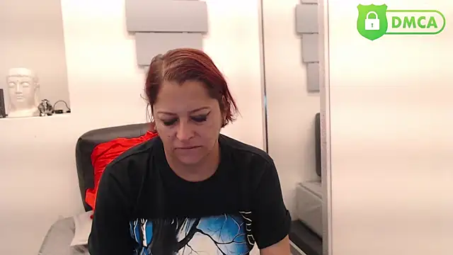 Snapshot of eva_twiss chatting on October 10, 2025, 12:17 pm eva twiss online show from October 10, 2025, 12:17 pm