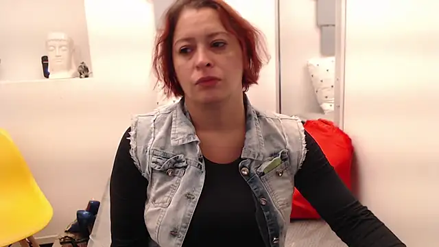 Snapshot of eva_twiss chatting on November 5, 2025, 11:46 am eva twiss online show from November 5, 2025, 11:46 am