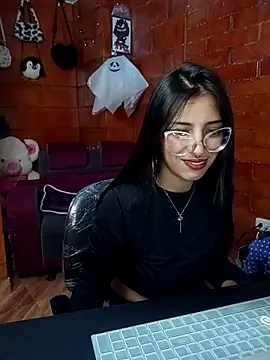 Raven  purple online show from March 9, 2025, 2:39 am