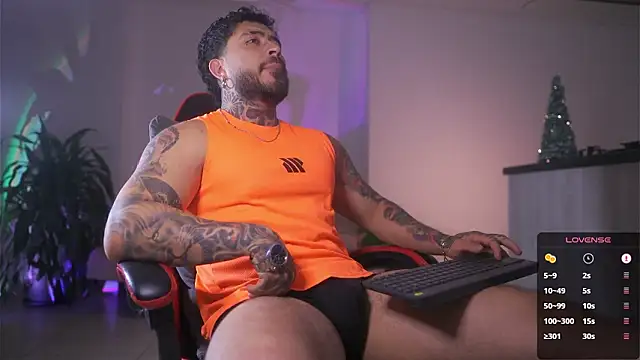 LeoSalvatore  online show from March 16, 2026, 4:09 am