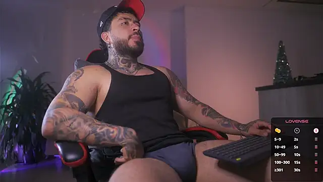 LeoSalvatore  online show from March 19, 2026, 3:17 am