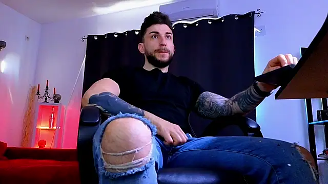 MightyAaron66 online show from April 7, 2026, 4:36 am