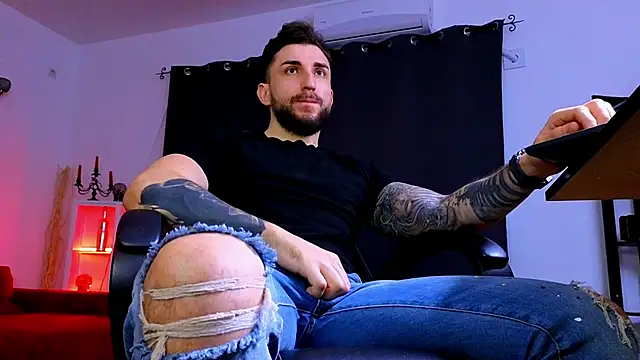 MightyAaron66 online show from February 13, 2026, 3:23 pm