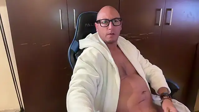 alanan881 online show from November 26, 2025, 1:16 am