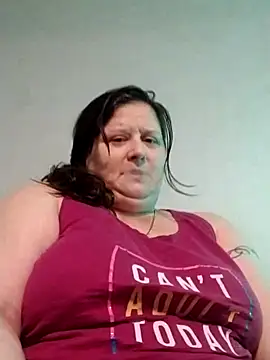 staceysmomfow online show from February 2, 2025, 12:40 am