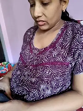 Snapshot of samitasharma chatting on February 9, 2025, 7:15 am samitasharma online show from February 9, 2025, 7:15 am