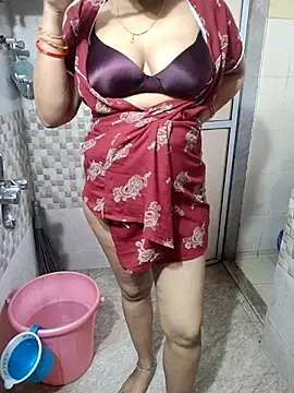 Snapshot of samitasharma chatting on September 27, 2025, 5:02 am samitasharma online show from September 27, 2025, 5:02 am