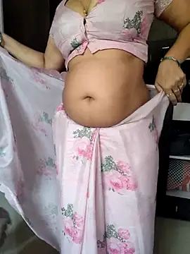 Snapshot of samitasharma chatting on January 10, 2026, 4:19 am samitasharma online show from January 10, 2026, 4:19 am