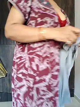 Snapshot of samitasharma chatting on December 17, 2025, 5:23 am samitasharma online show from December 17, 2025, 5:23 am