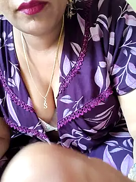 Snapshot of samitasharma chatting on June 16, 2026, 4:23 am samitasharma online show from June 16, 2026, 4:23 am