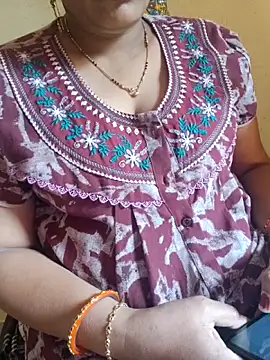 Snapshot of samitasharma chatting on December 4, 2025, 6:45 am samitasharma online show from December 4, 2025, 6:45 am