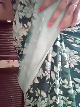 Snapshot of samitasharma chatting on January 14, 2026, 2:53 pm samitasharma online show from January 14, 2026, 2:53 pm