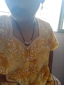 Snapshot of samitasharma chatting on February 22, 2025, 6:28 am samitasharma online show from February 22, 2025, 6:28 am