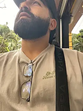 Lyon vach online show from October 10, 2025, 6:20 pm