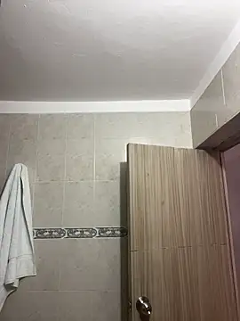 Lyon vach online show from November 12, 2025, 6:23 pm