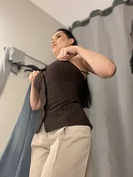 Snapshot of Roxana-Sexy chatting on February 25, 2026, 5:40 am Roxana-Sexy online show from February 25, 2026, 5:40 am