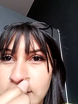 Snapshot of Nicky-7 chatting on March 6, 2025, 9:42 pm Nicky-7 online show from March 6, 2025, 9:42 pm