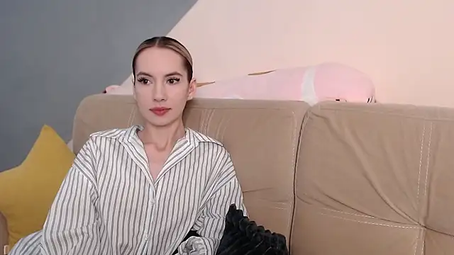 Snapshot of AmbrielHailey chatting on October 26, 2025, 1:22 pm AmbrielHailey online show from October 26, 2025, 1:22 pm