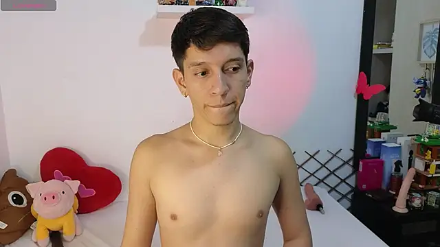 milky  boy  online show from January 11, 2026, 4:19 am