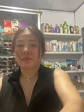 Snapshot of Cesywet chatting on March 8, 2025, 4:01 am Cesywet online show from March 8, 2025, 4:01 am