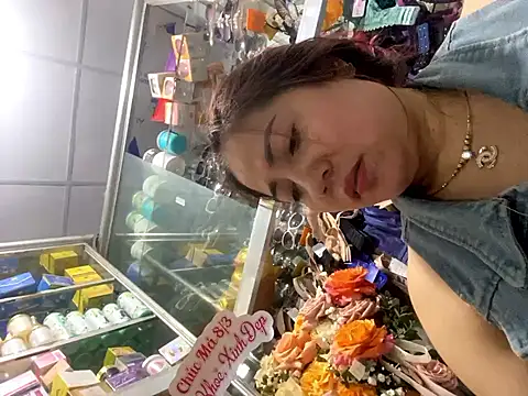 Snapshot of Cesywet chatting on March 10, 2025, 10:18 am Cesywet online show from March 10, 2025, 10:18 am