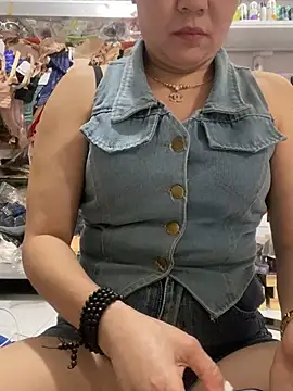 Snapshot of Cesywet chatting on March 22, 2025, 7:57 am Cesywet online show from March 22, 2025, 7:57 am