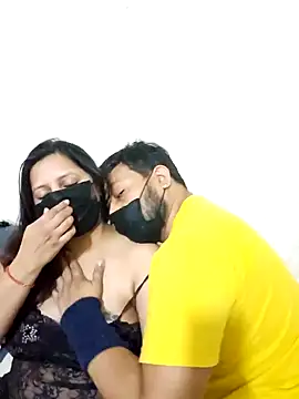 Snapshot of punecouple6 chatting on December 19, 2024, 2:13 pm punecouple6 online show from December 19, 2024, 2:13 pm