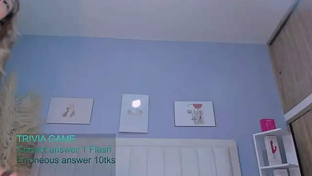 Paula-Brown1 online show from September 26, 2025, 7:10 pm