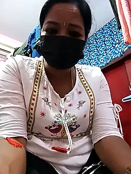 Snapshot of Tamil_sreelekha chatting on October 15, 2025, 4:26 pm Tamil sreelekha online show from October 15, 2025, 4:26 pm