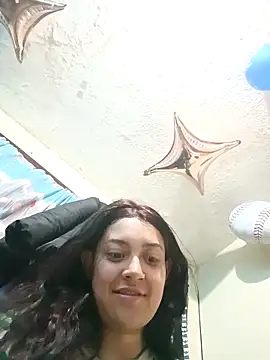 CORALINE GREYM online show from October 19, 2025, 3:53 am