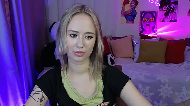 SashaBrooks online show from October 10, 2025, 6:09 pm