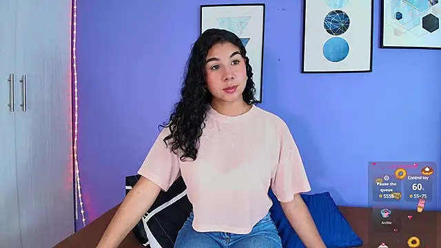 Snapshot of candyy_bella chatting on February 27, 2025, 12:45 pm candyy bella online show from February 27, 2025, 12:45 pm