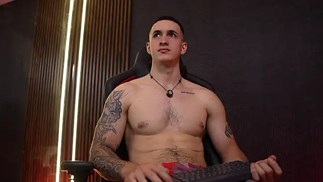 JacksonOlsenn online show from March 17, 2026, 9:07 pm