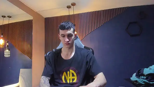 JacksonOlsenn online show from March 22, 2025, 12:14 pm