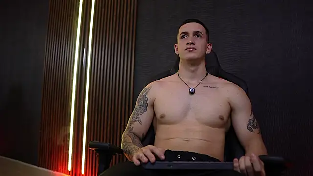 JacksonOlsenn online show from February 9, 2026, 8:40 pm