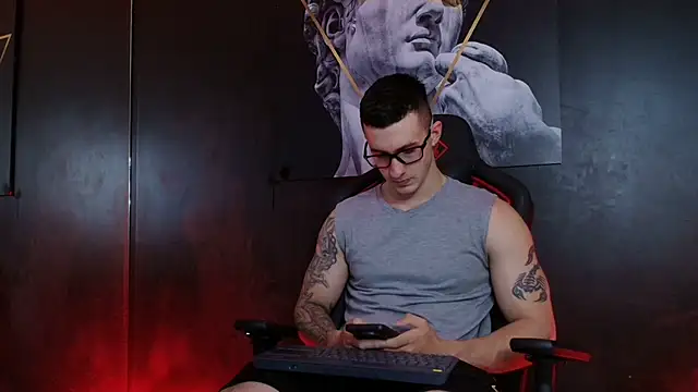 JacksonOlsenn online show from November 3, 2025, 9:07 pm