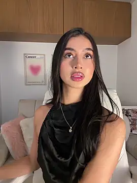 maddy bronw  online show from May 16, 2026, 11:59 pm