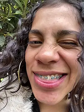 NINA 18 YEARS online show from February 5, 2026, 8:59 pm